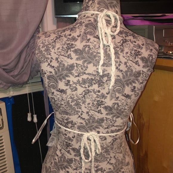 Pretty little thing Crochet open knit crop top - Picture 2 of 2